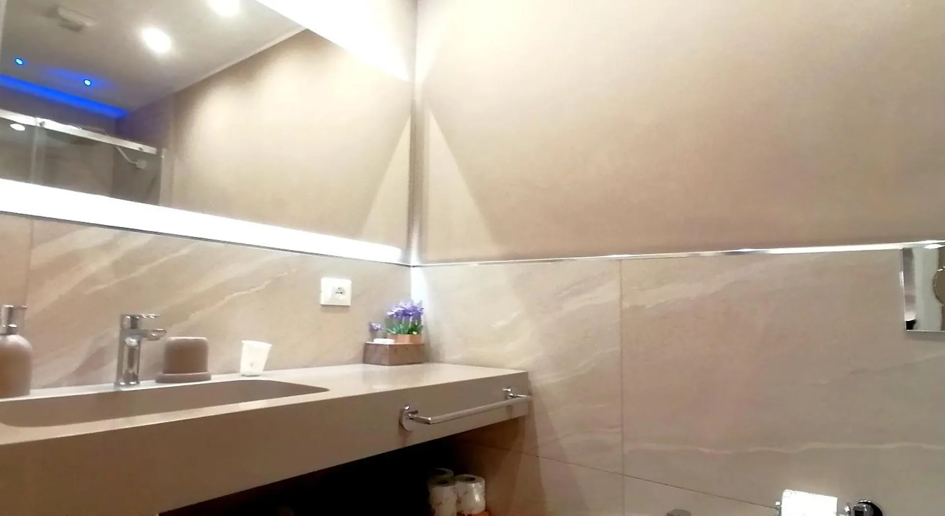 Burnia Sicily Holiday House Παλέρμο Διαμέρισμα